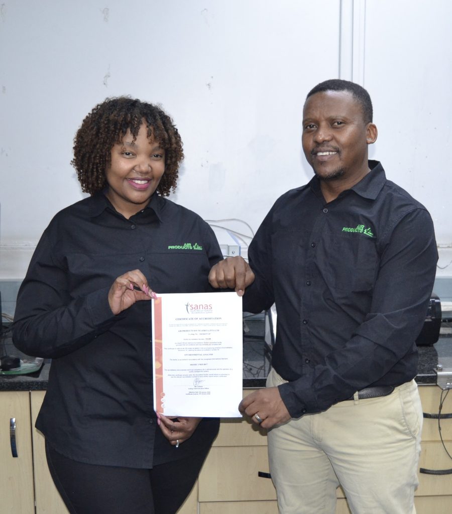 Ntombifuthi Taiwe and Thapelo Mogapi from Air Products were instrumental in the process of obtaining the ISO/IEC 17025:2017 accreditation.